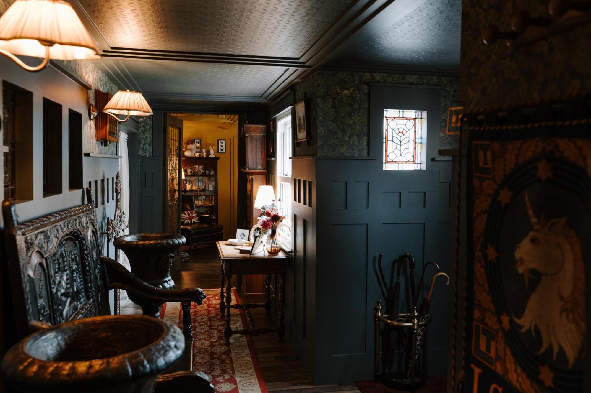 Sheddington Manor - 2 Bedroom Guest House & Cinema Belfast Exterior photo